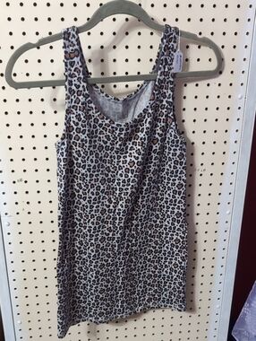 Leopard Print Sleeveless Tank - Brown & Black And Graphic Tee